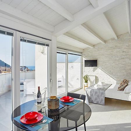 Porta Del Golfo Apartments & Suites 카스텔라마레델골포 외부 사진