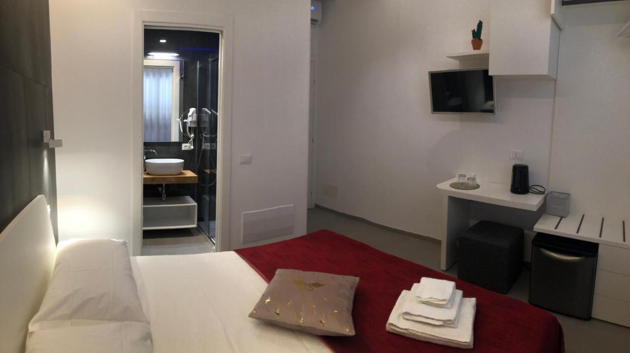 Porta Del Golfo Apartments & Suites 카스텔라마레델골포 외부 사진