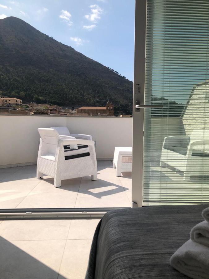 Porta Del Golfo Apartments & Suites 카스텔라마레델골포 외부 사진