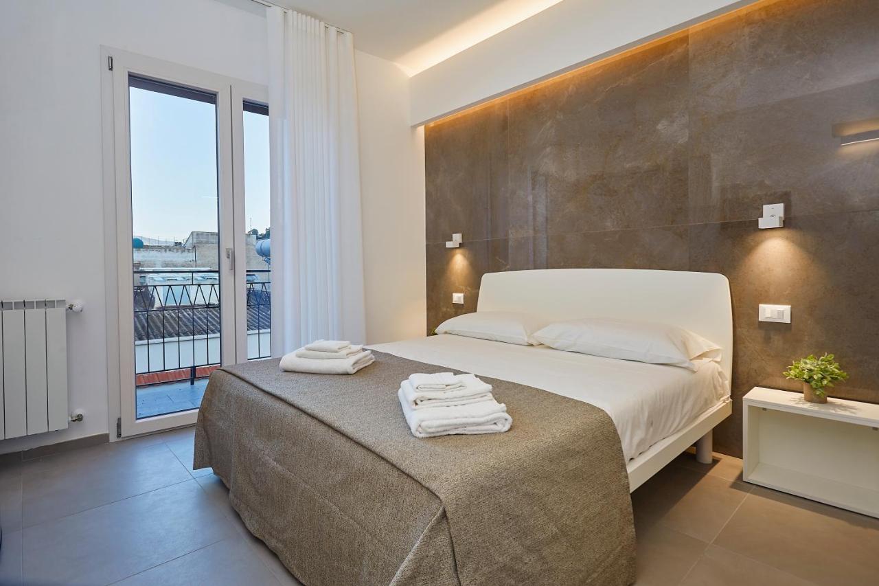 Porta Del Golfo Apartments & Suites 카스텔라마레델골포 외부 사진