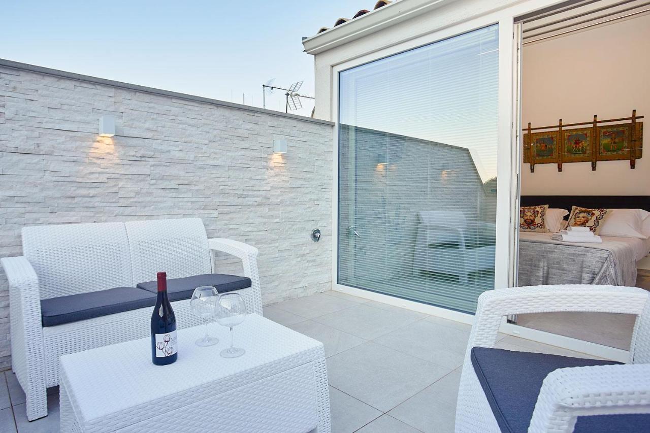 Porta Del Golfo Apartments & Suites 카스텔라마레델골포 외부 사진