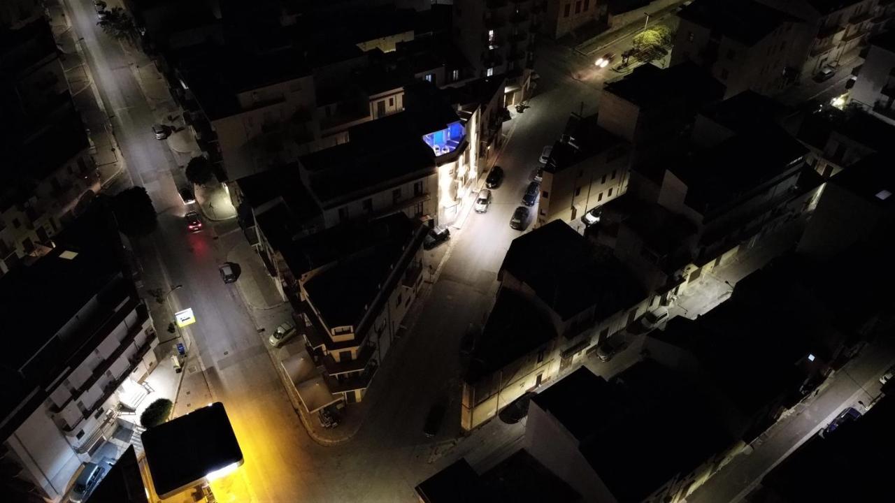 Porta Del Golfo Apartments & Suites 카스텔라마레델골포 외부 사진