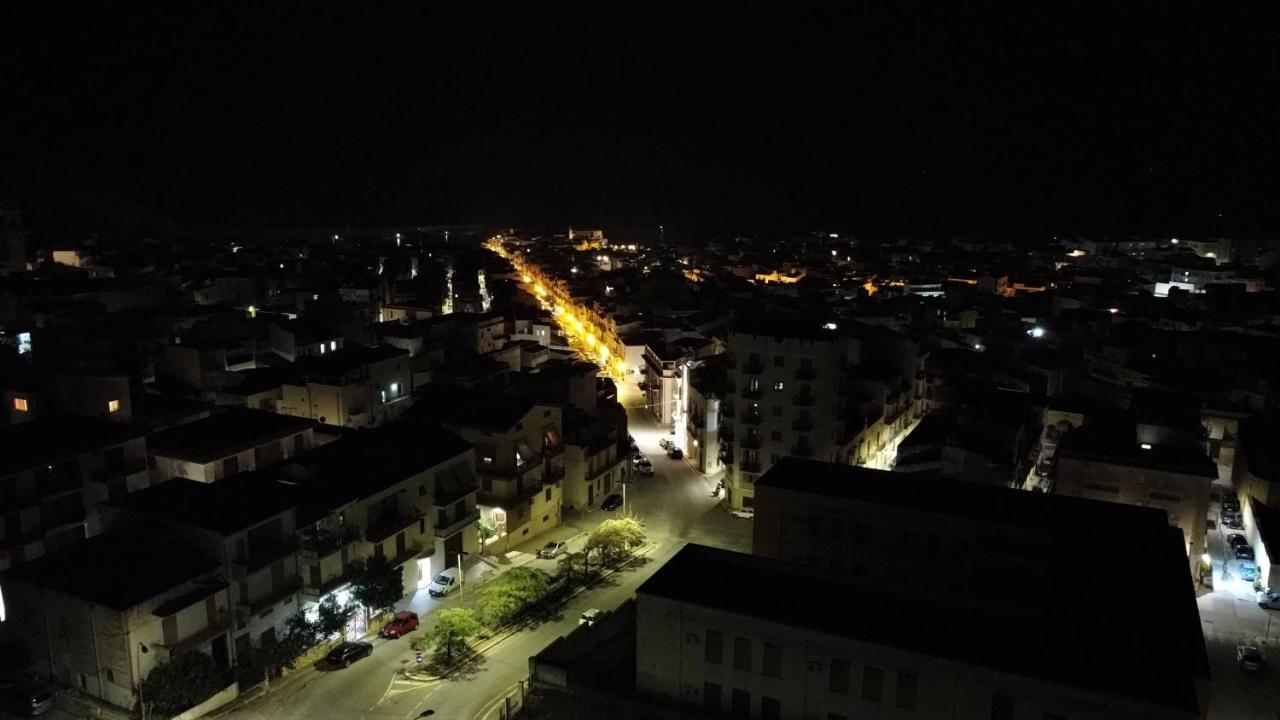 Porta Del Golfo Apartments & Suites 카스텔라마레델골포 외부 사진