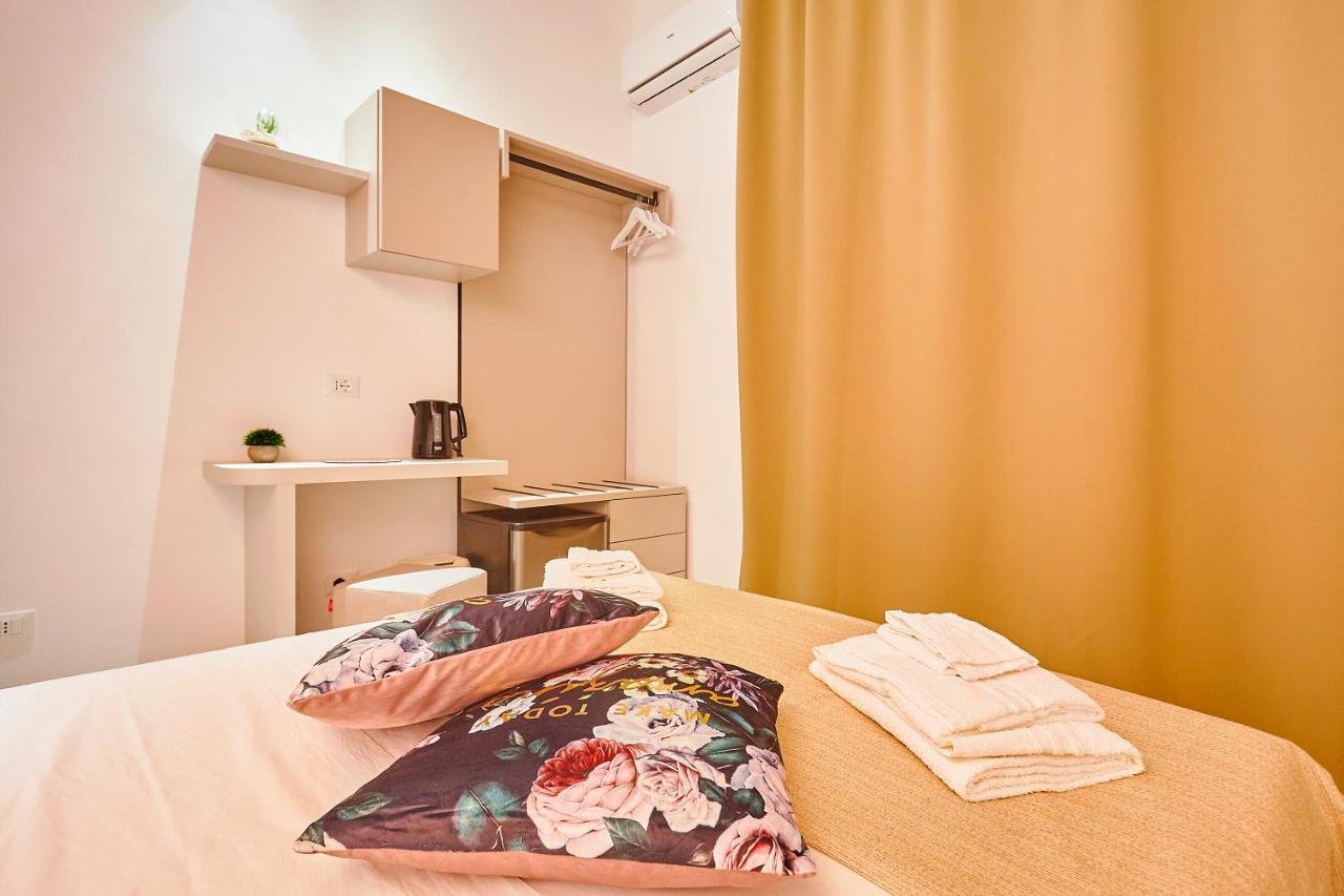 Porta Del Golfo Apartments & Suites 카스텔라마레델골포 외부 사진