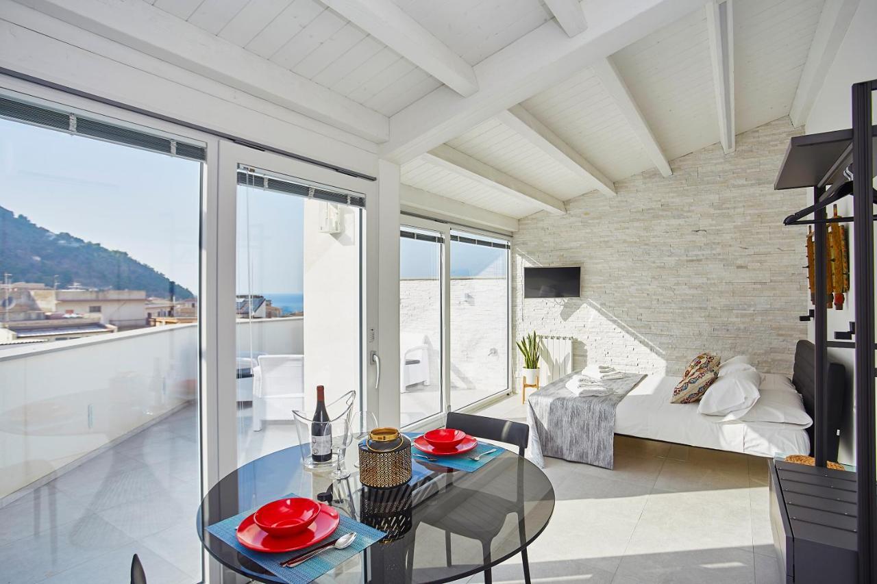 Porta Del Golfo Apartments & Suites 카스텔라마레델골포 외부 사진